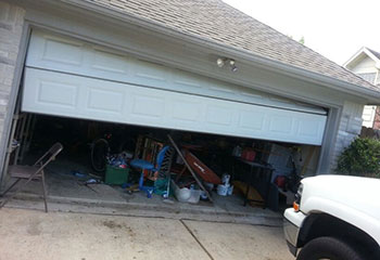 Garage Door Off Track - Colleyville